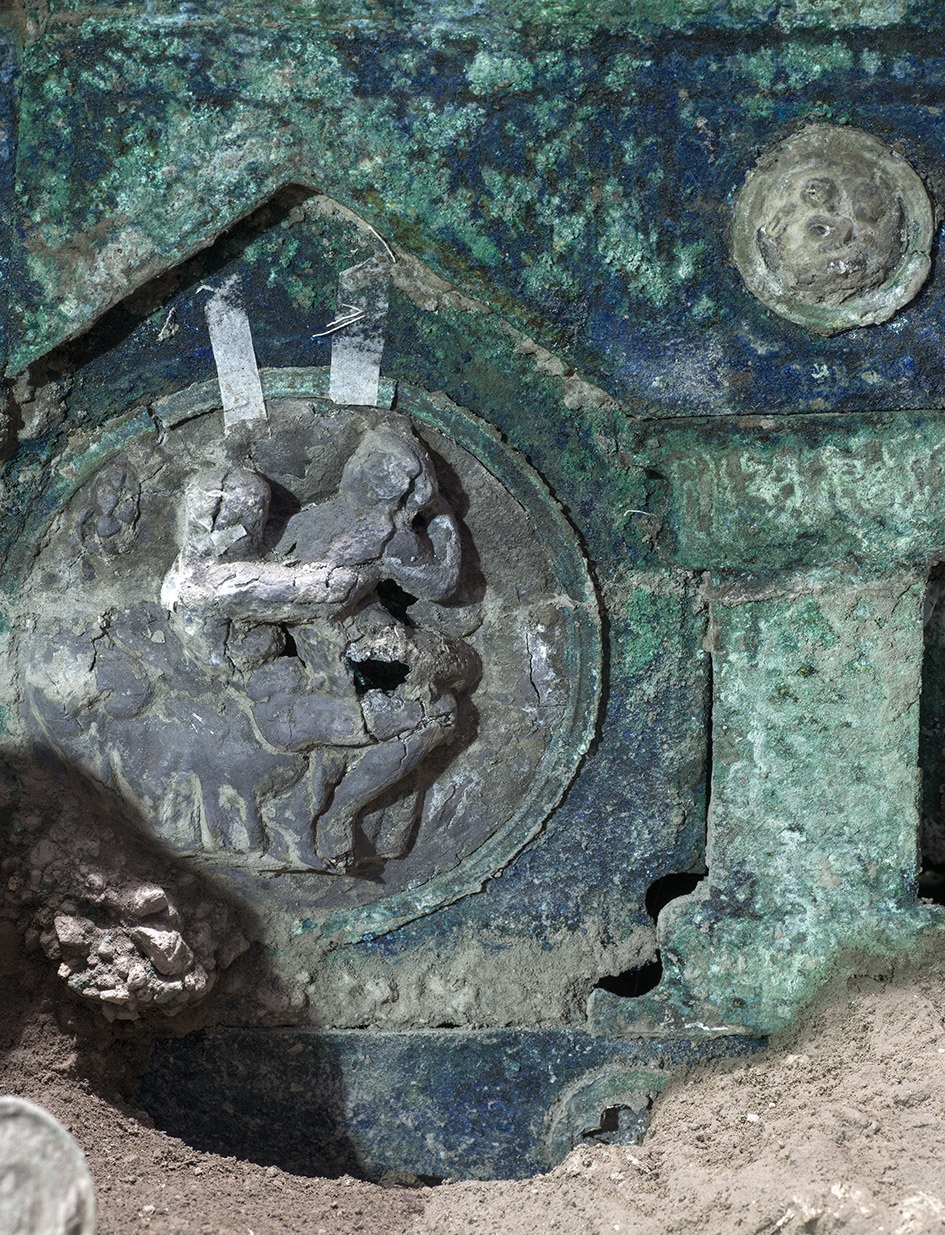 Carruagem cerimonial de luxo é encontrada nas ruínas de Pompeia - 2