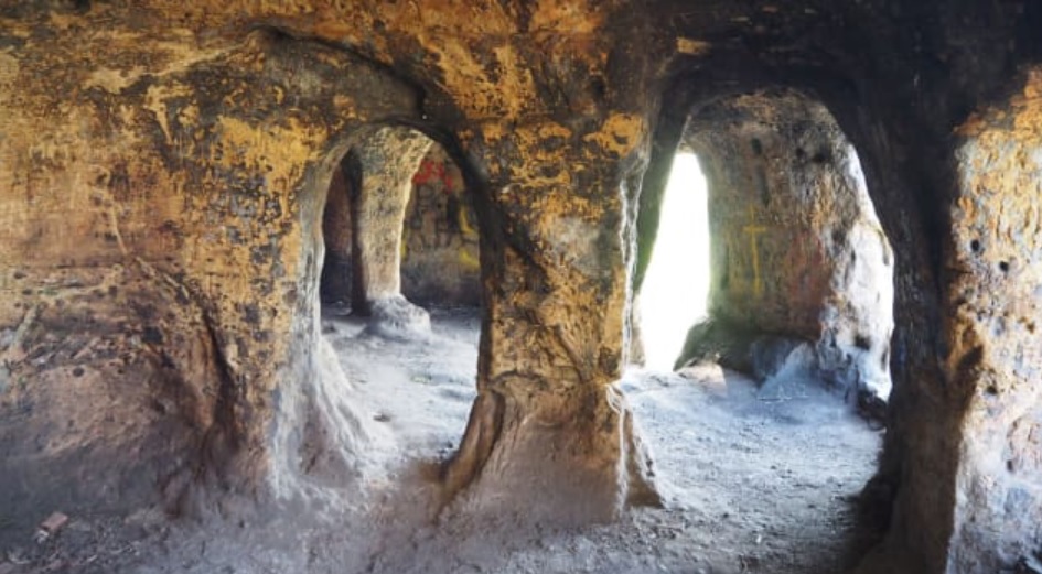 Identificada caverna que pode ter servido de lar para rei que virou santo - 1