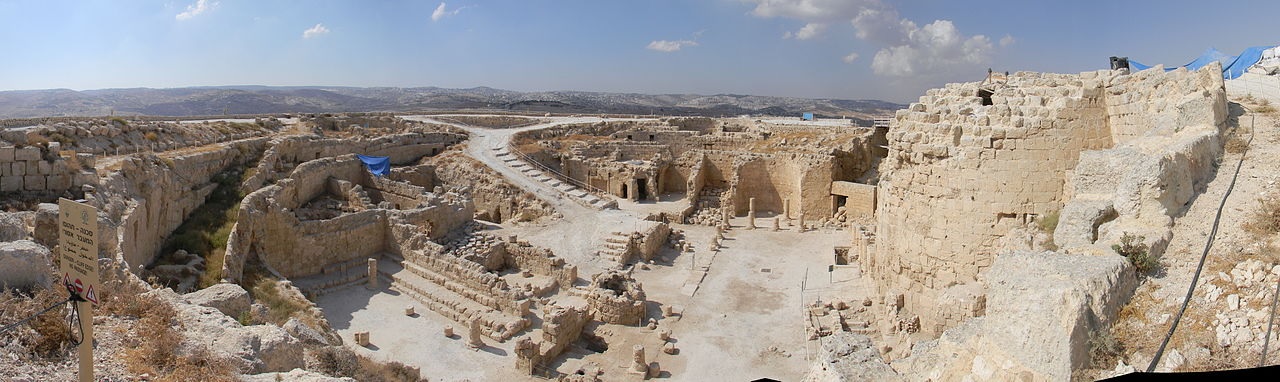 Arqueólogos revelam partes ocultas do palácio do rei bíblico Herodes em Israel - 1