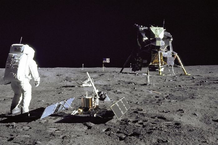 Estranha teoria soviética dizia que a Lua seria uma nave alienígena - 1